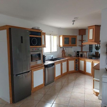 Beautiful Villa With A Stunning View Roujan 外观 照片