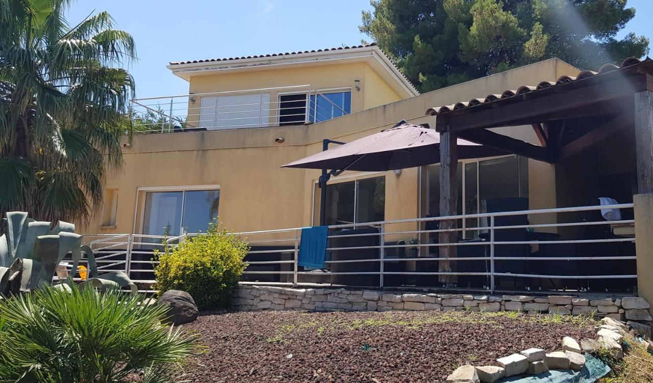Beautiful Villa With A Stunning View Roujan 外观 照片