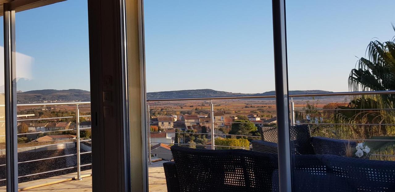 Beautiful Villa With A Stunning View Roujan 外观 照片