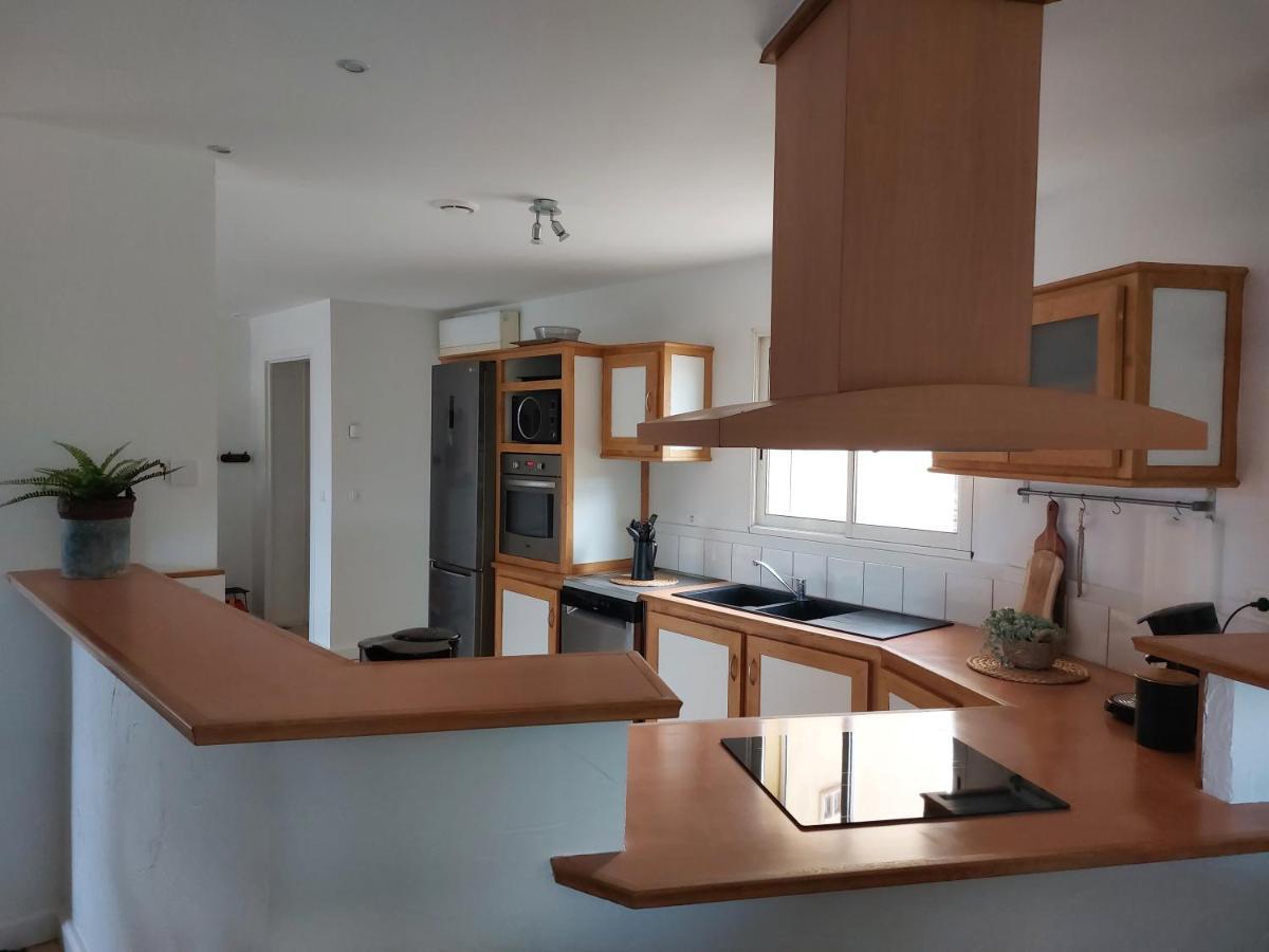 Beautiful Villa With A Stunning View Roujan 外观 照片